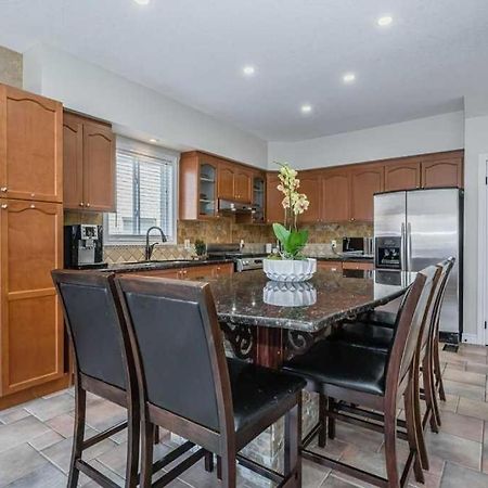Comfortable Modern Room Near Ykf Airport III Kitchener Extérieur photo